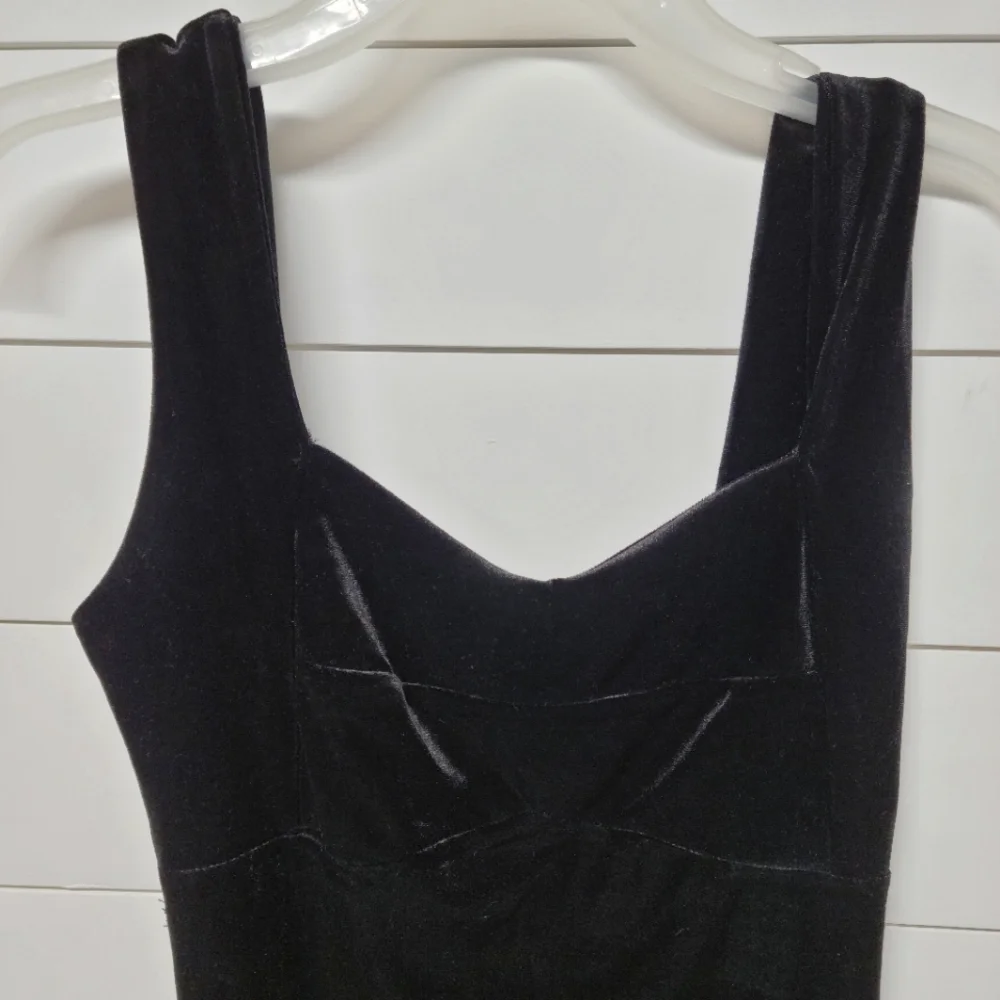 Forever 21 Velvet Black Bodycon Mini Dress - Picture 2 of 7